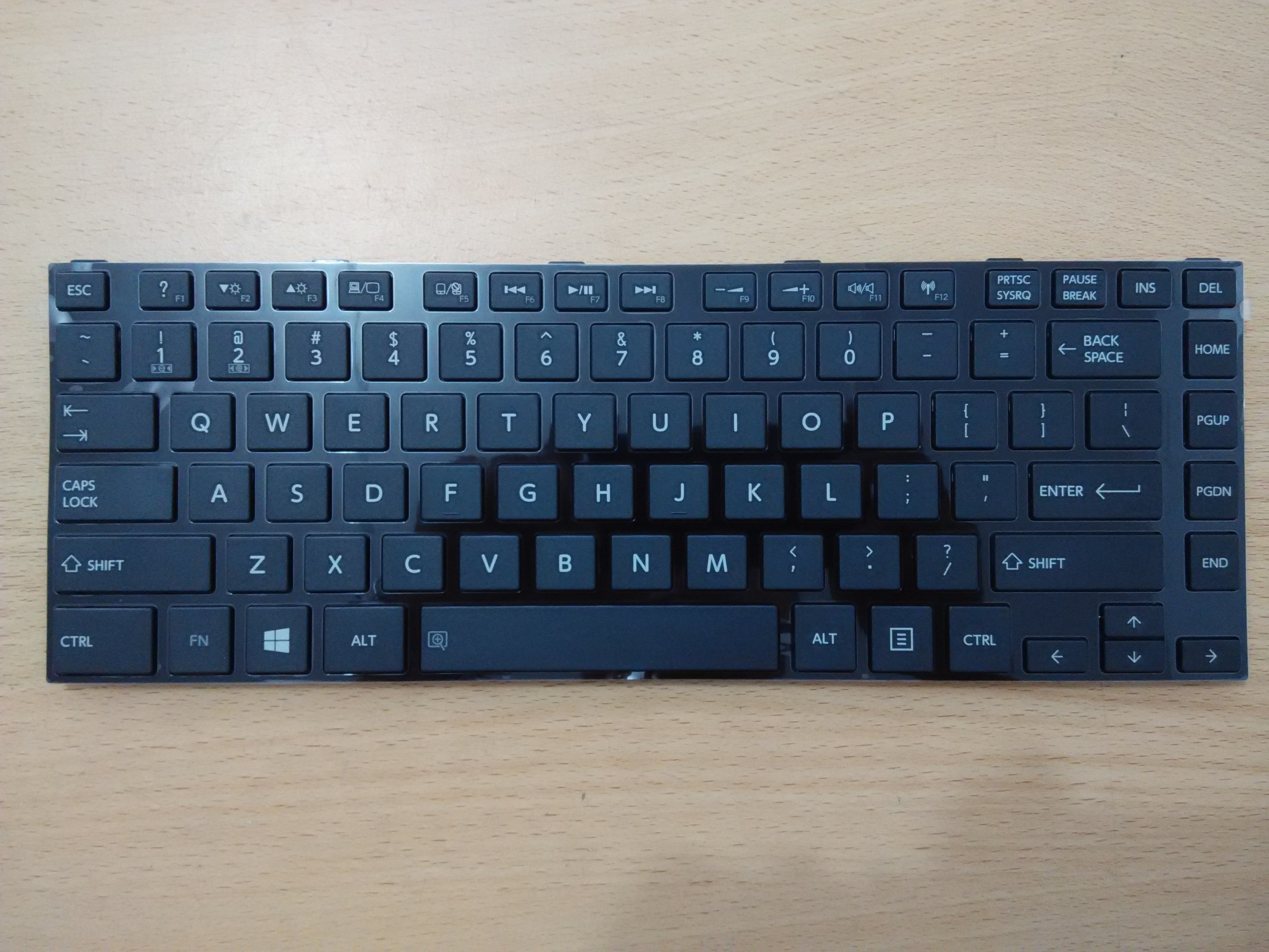 Jual keyboard toshiba L40 new series - Jogja Laptop - Jogja Laptop